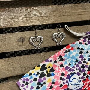 Brighton great shape Genoa heart French wire dangle drop hammered silver earring